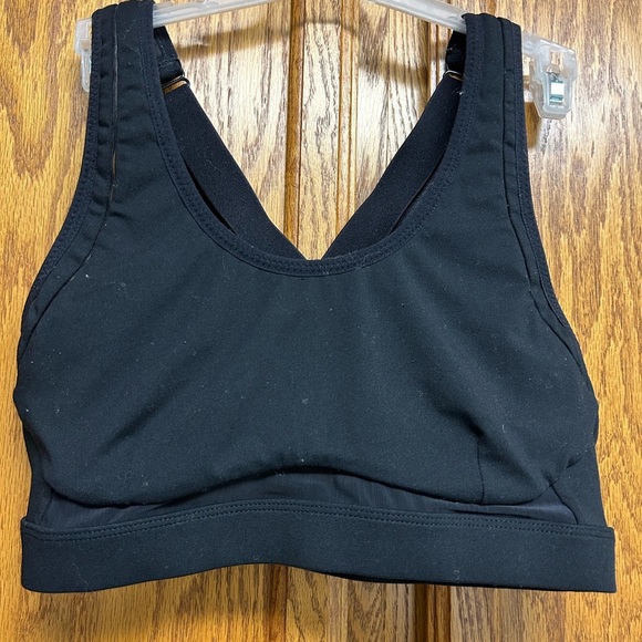 Women’s Fabletics Black Sports Bra size m/L - Picture 1 of 6